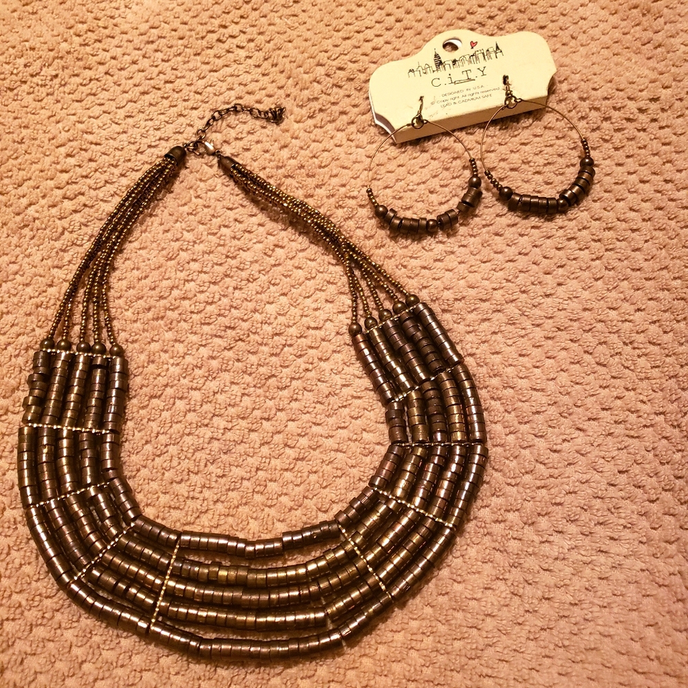 Necklace- Costume/Party/Work!